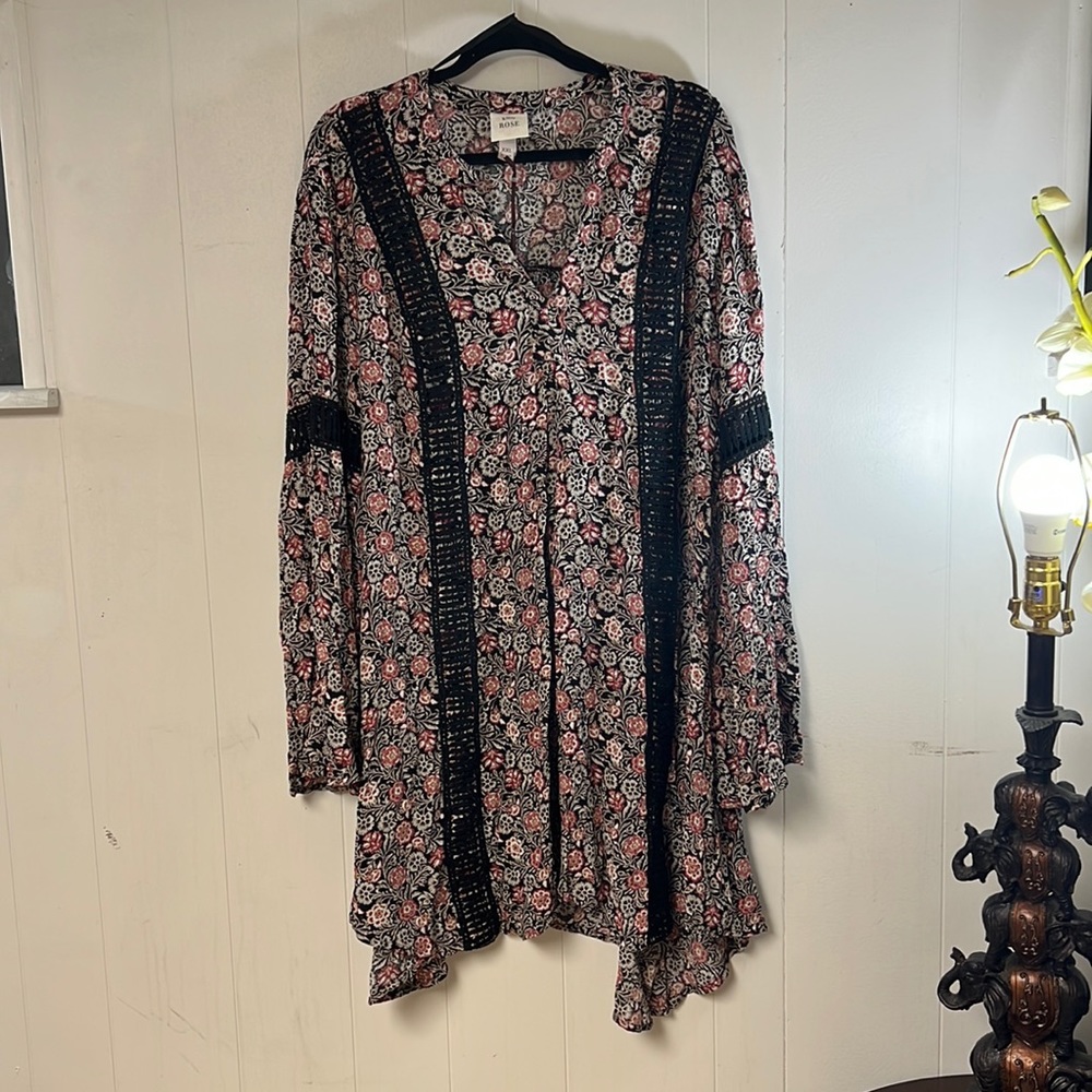 THIS BOHEMIAN STYLE DRESS COMES FROM TARGET’S LINE KNOX ROSE SIZE XXL